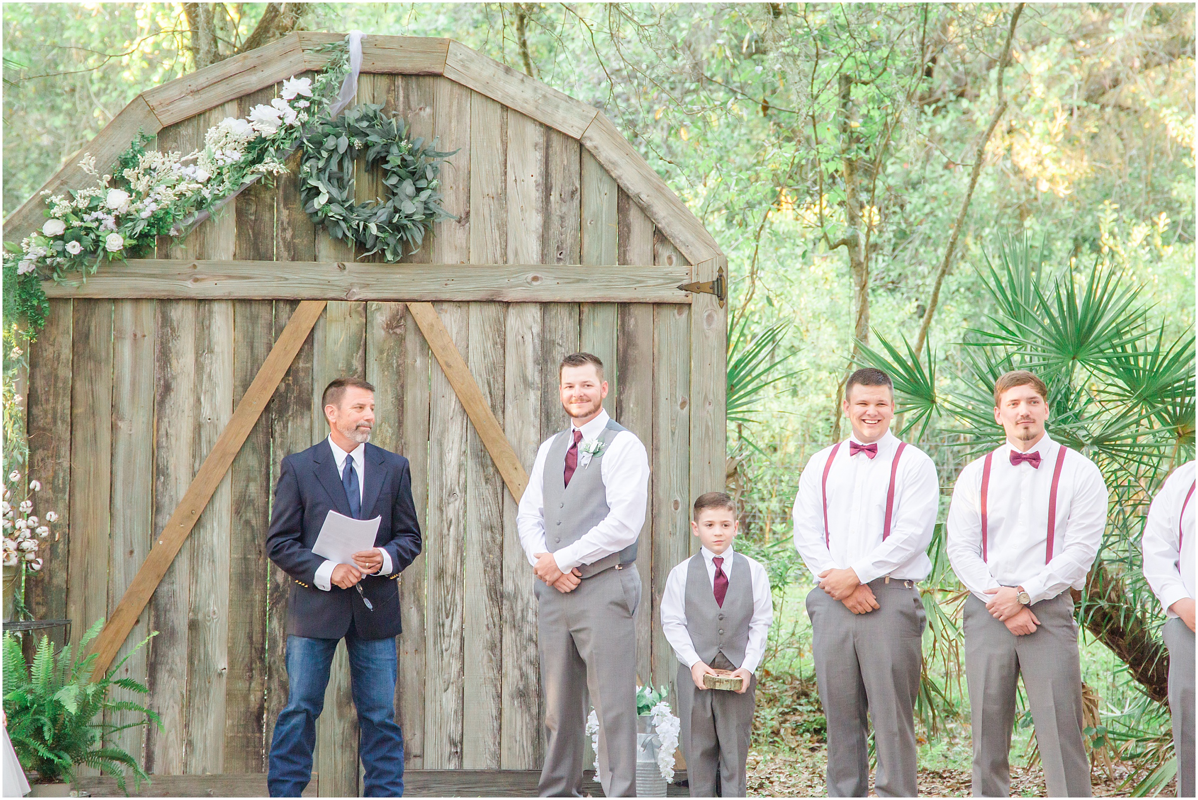 David & Dallas Hodge tied the knot at Arcadia's new rustic venue, Oak Hollow, on Saturday March 2nd surrounded by their closes family and friends.