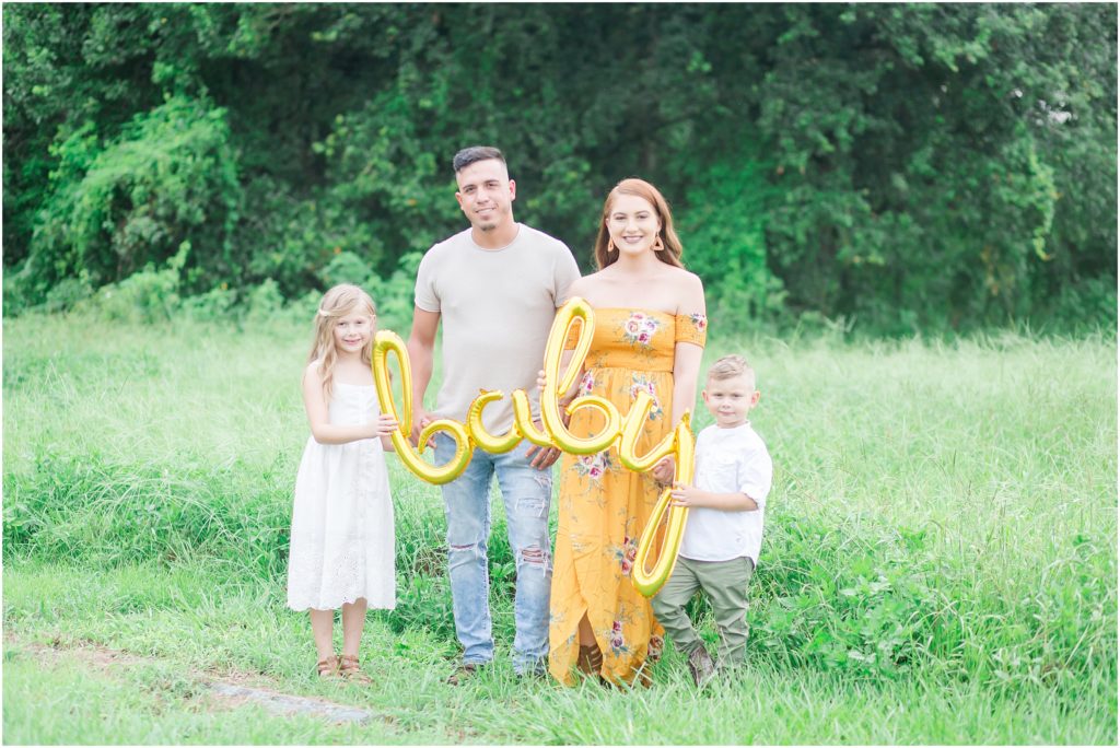 Baby Announcement Family Session in Wauchula, Florida.