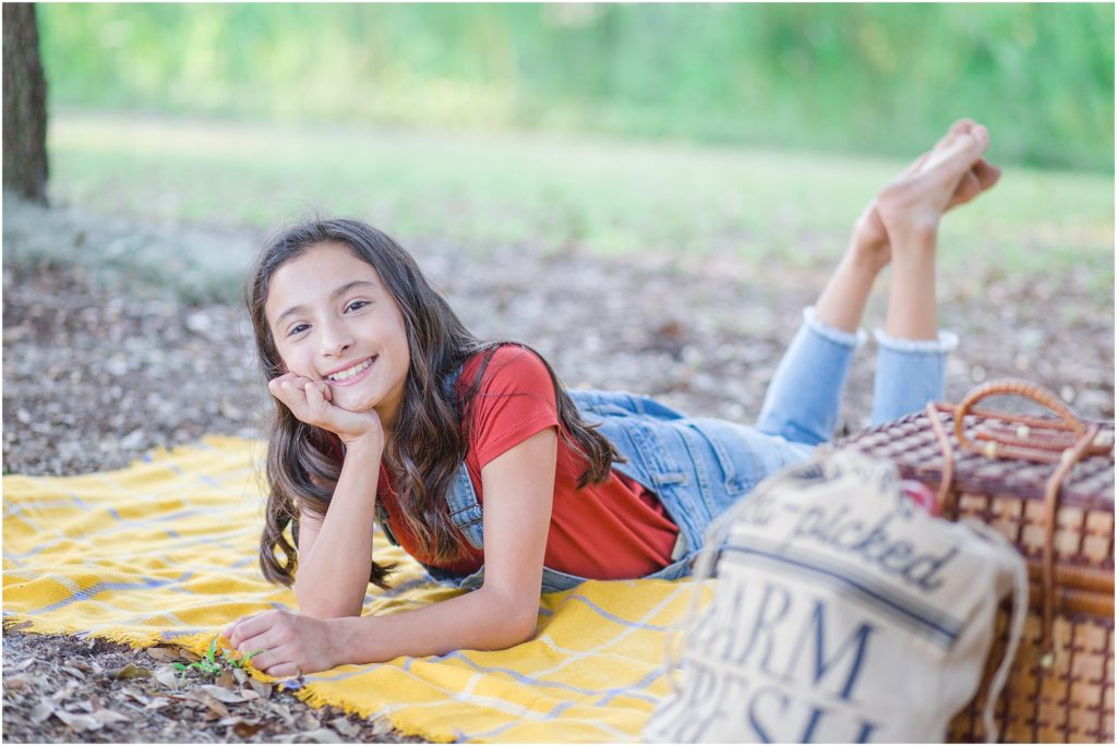 Young girl poses for Fall Photos in Wauchula, Florida.